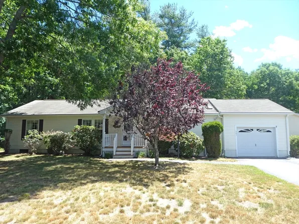 507 Crystal Way, Middleboro, MA 02346