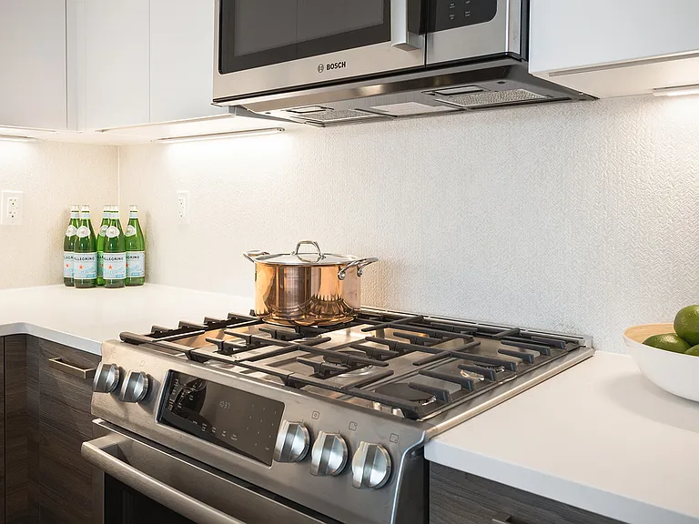 40 Pinehurst Ave #6B — Photo 10