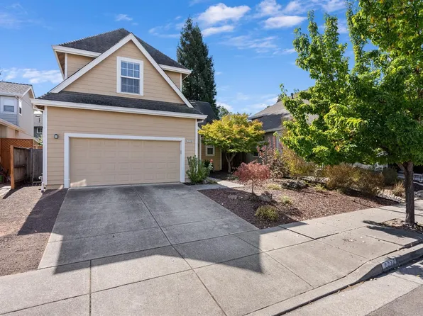 2278 Claiborne Circle, Santa Rosa, CA 95403