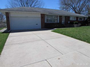 2714 W Gilbert Ave, Peoria, IL 61604