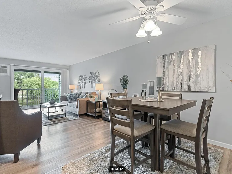 175 County Road B2 E #308 — Photo 7