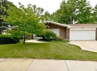 2905 Headland Dr, Saint Charles, MO 63301
