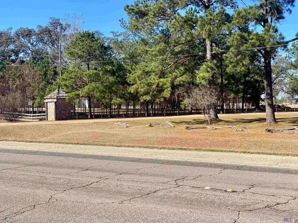 Uncle Sons Ln, Denham Springs, LA 70706