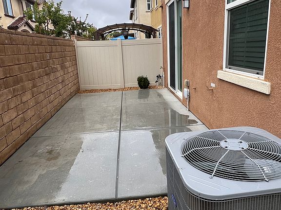 2nd image of 41944 Zafra St