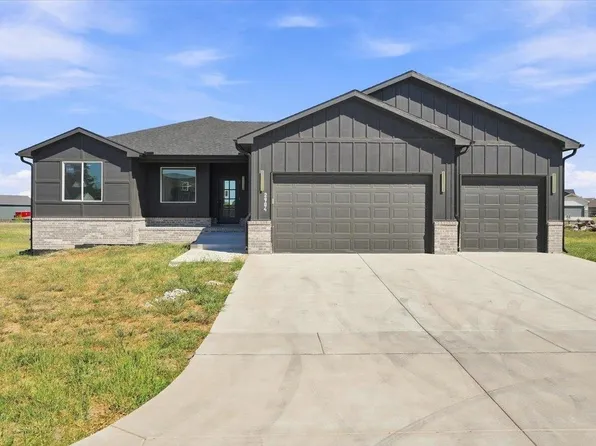 2904 E Sunnyslope St, Wichita, KS 67219