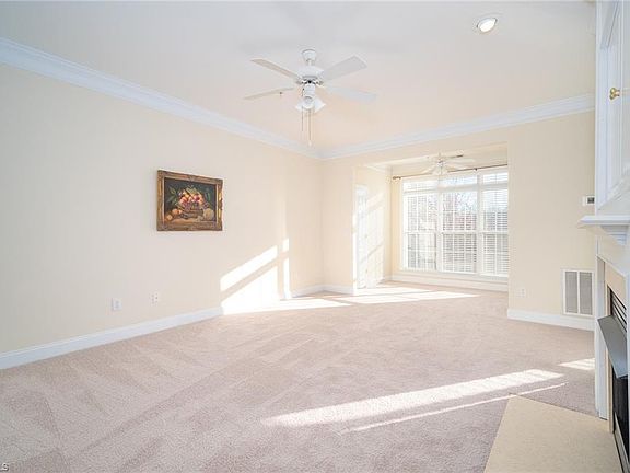 5th image of 524 College Rd APT 307