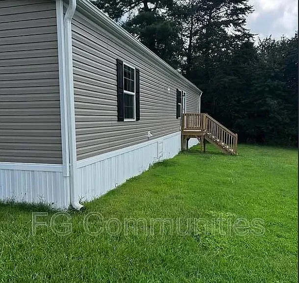 141 David Dr — Photo 3