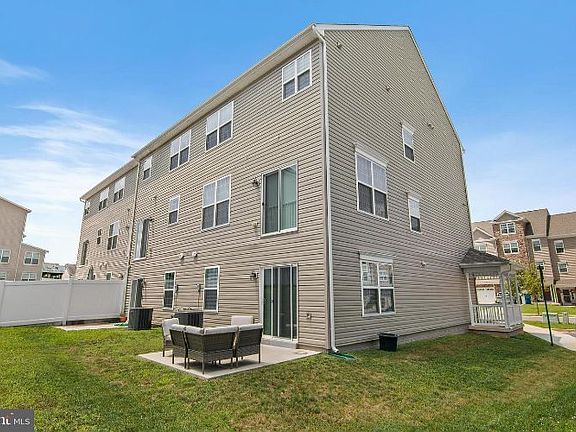4th image of 68 Clydesdale Ln