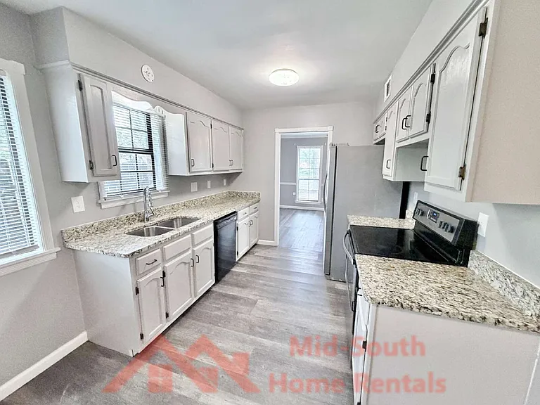512 McElroy Rd #A — Photo 8