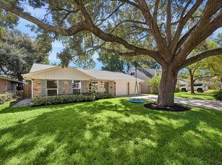 10659 Mayfield Rd, Houston, TX 77043