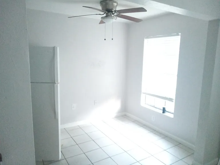 2628 SW 31st Pl — Photo 11
