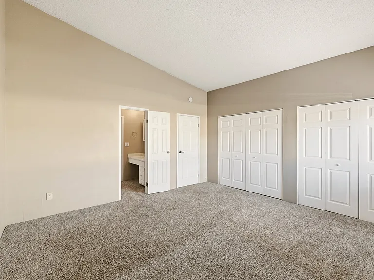 234 W Rockrimmon Blvd #D — Photo 13