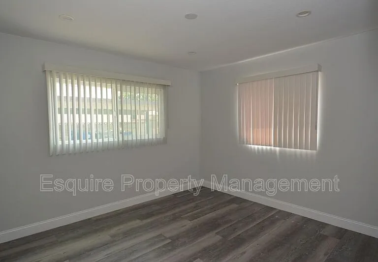 128 E B St #2 — Photo 9