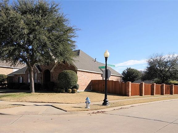 2nd image of 2212 Scenic Dr