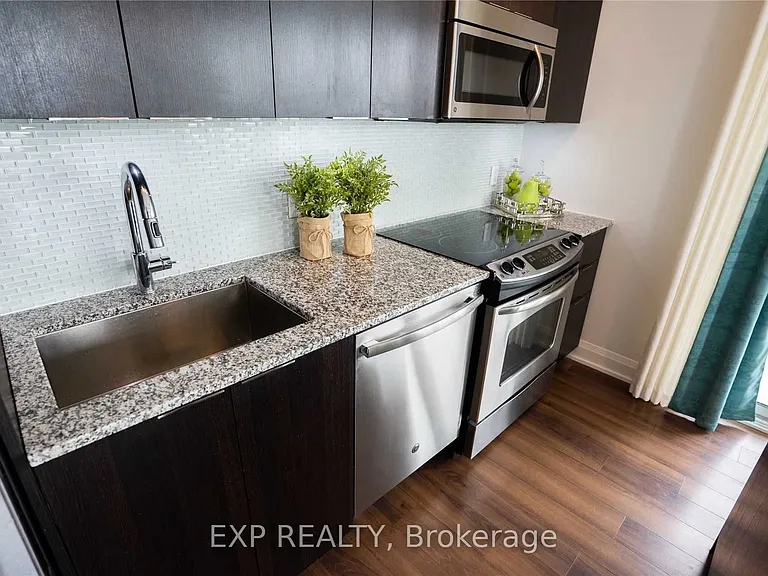 56 Annie Craig Dr #2405 — Photo 4