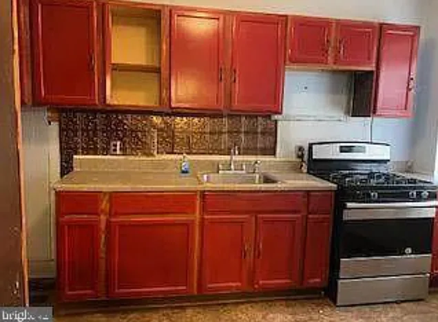 25 Laurel Ave — Photo 2