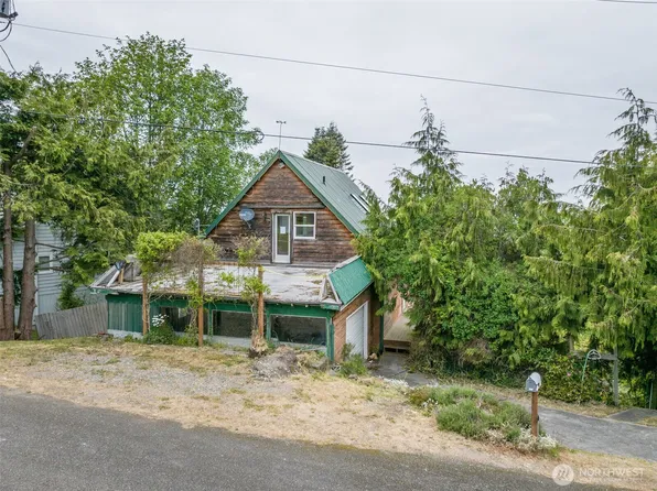 300 North Street, Sequim, WA 98382