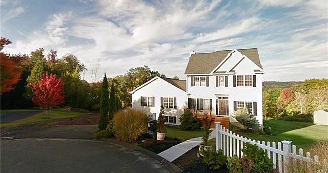 Welcome to 48 Berkshire Rd Ansonia, CT