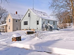 932 Division St E, Faribault, MN 55021