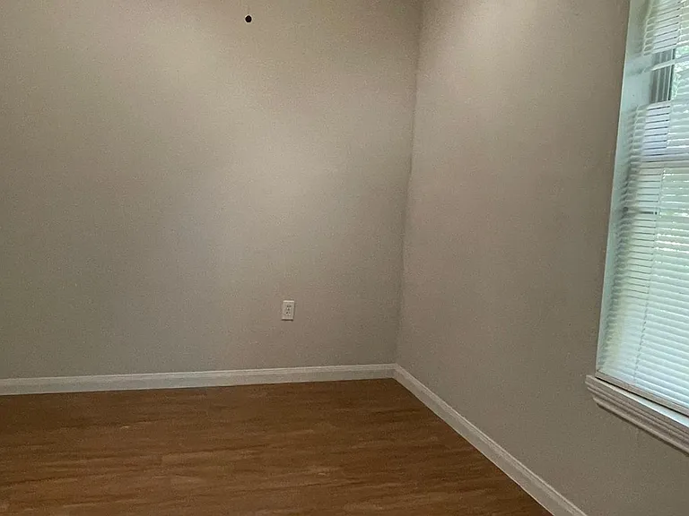 3411 Market St #B — Photo 7