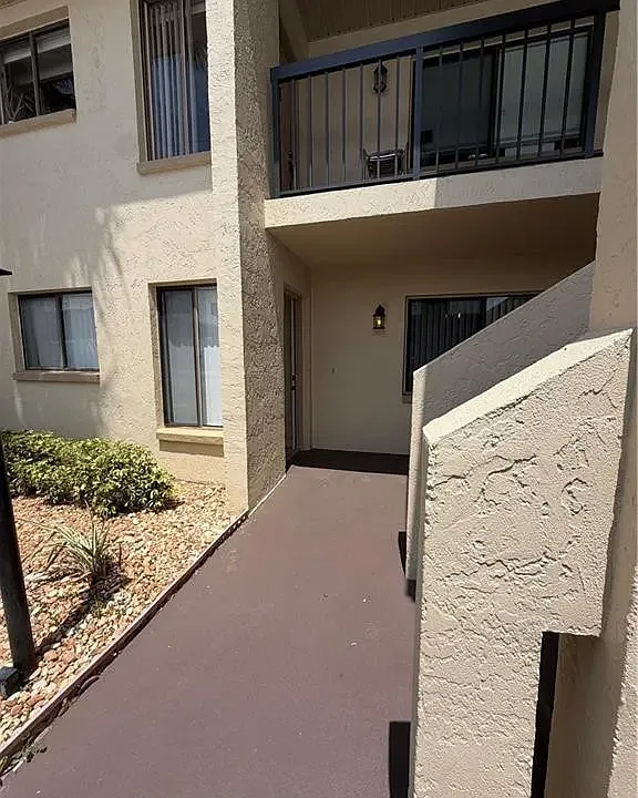 551 S Brevard Ave #305