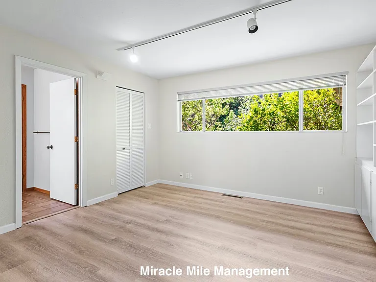 2503 Las Gallinas Ave — Photo 14