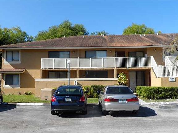 2nd image of 420 NW 214th St APT 101