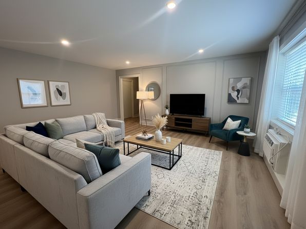 32 W Montgomery Ave #106