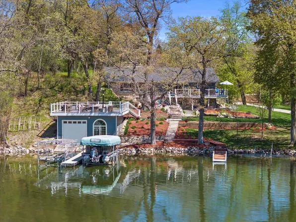 W332N6131 County Road C, Nashotah, WI 53058