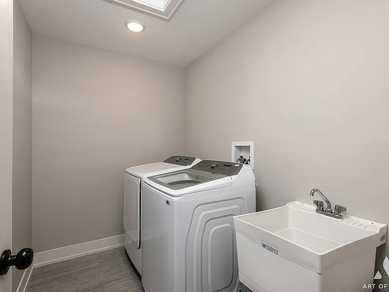 407 W Pierce Rd — Photo 21