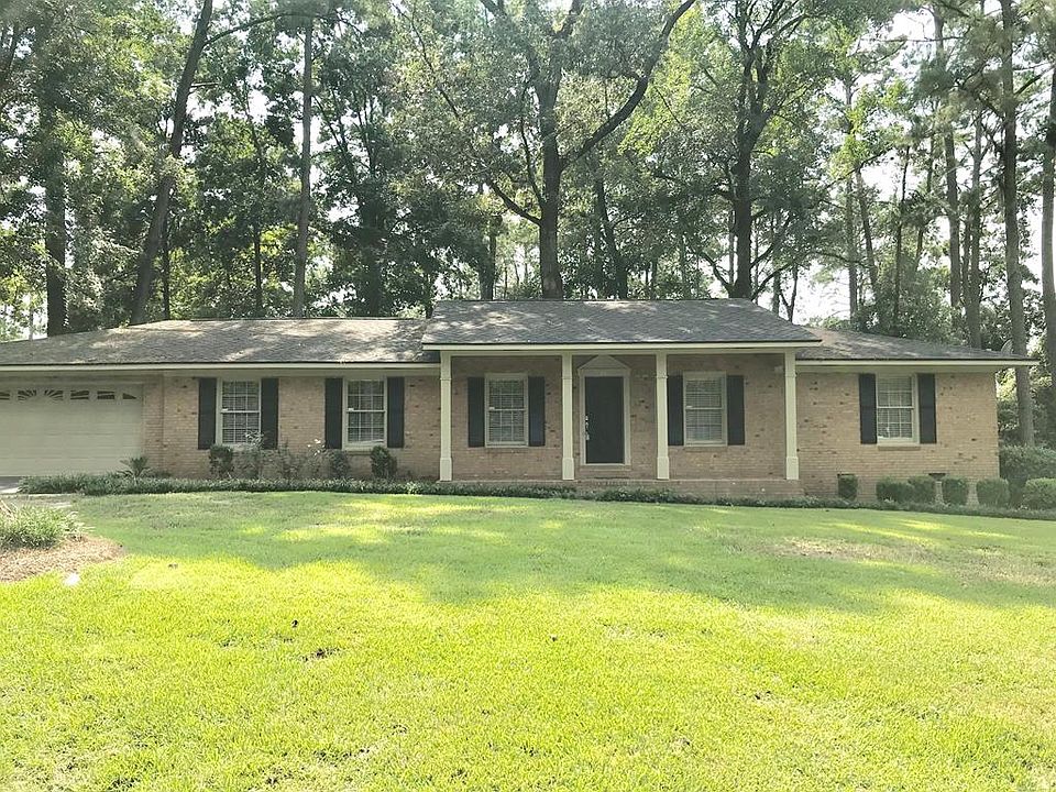 1st image of 2408 Jerry Jones Dr