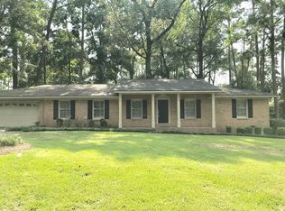 2408 Jerry Jones Dr, Valdosta, GA 31602