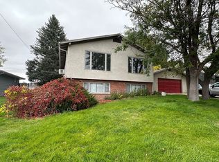 725 E 38th St, Scottsbluff, NE 69361