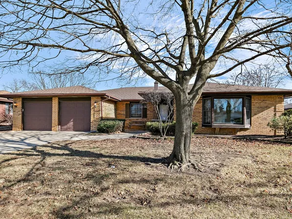 125 S Knollwood Dr, Schaumburg, IL 60193