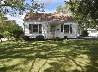 2092 W Leafland Ave, Decatur, IL 62522