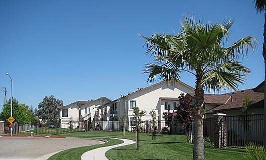 2nd image of 4141 N Blythe Ave #51153