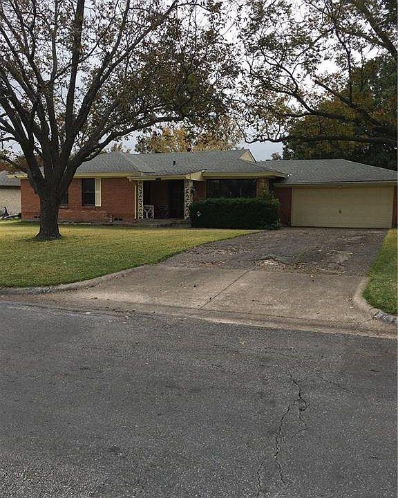1st image of 8942 Cherrybrook Dr