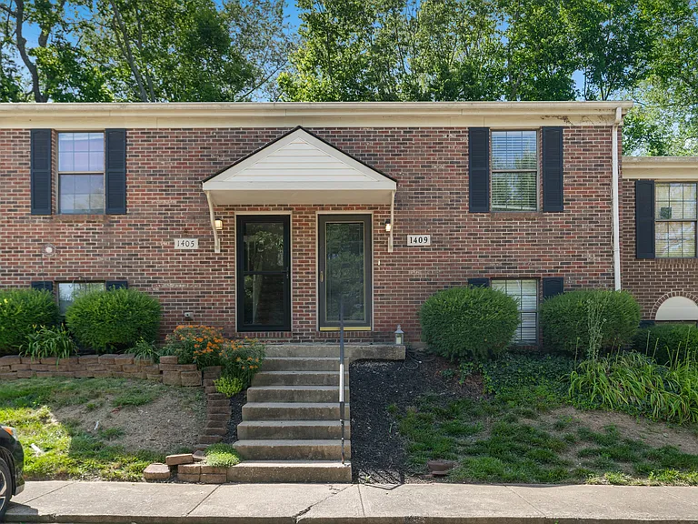 1409 Hartland Woods Way — Photo 13
