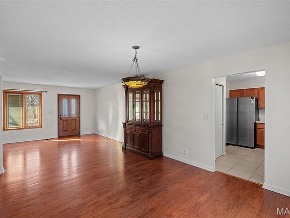 4th image of 3626 Blecha Rd