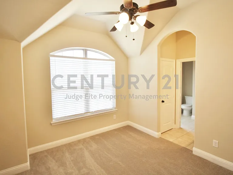 505 Clemson Ln — Photo 24