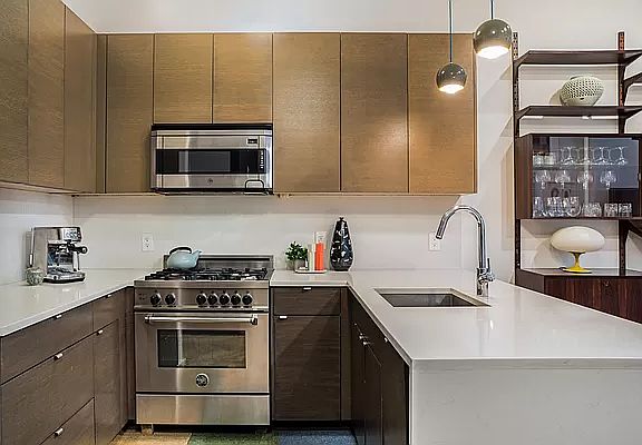 4th image of 264 Greene Ave #1