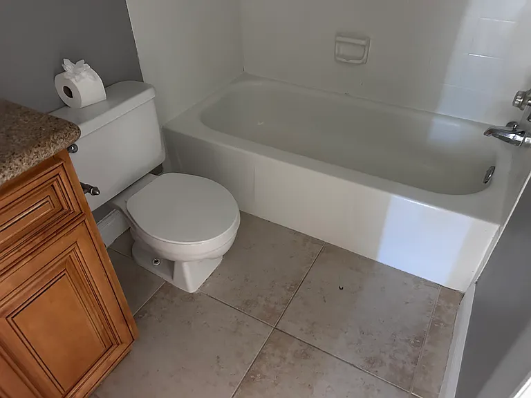 1850 Charlesmont Dr #113 — Photo 10