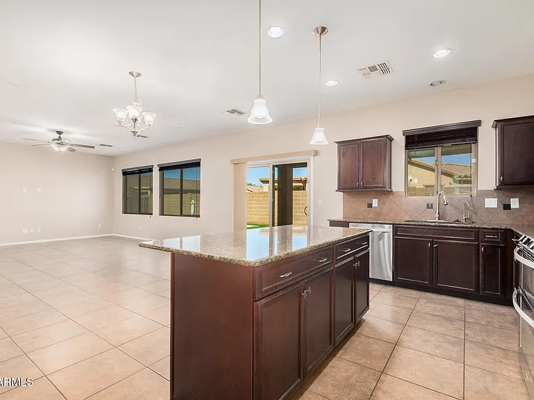 5710 W Pecan Rd — Photo 9