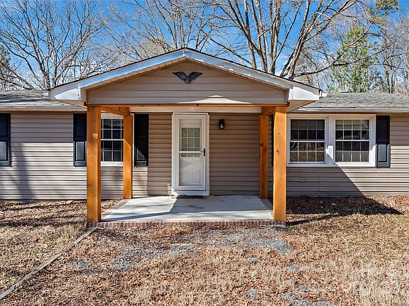 2nd image of 2729 Hampton Ln