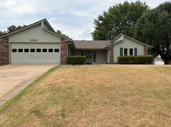 3010 Riverbend Dr, Fort Smith, AR 72903