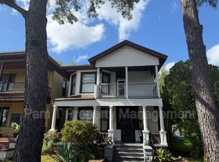 611 W 44th St, Savannah, GA 31405