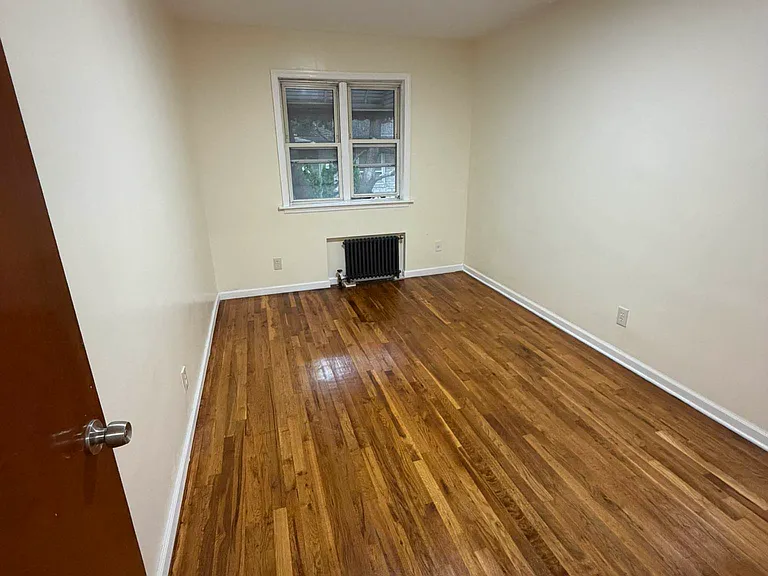 1167 E 55th St #2 — Photo 7