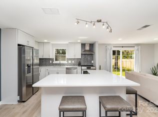 9105 Touchstone Ln, Charlotte, NC 28227