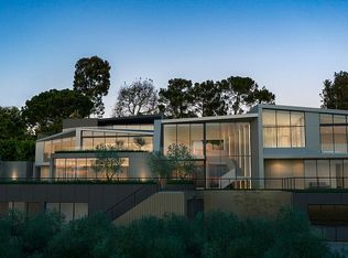 717 N Tigertail Rd, Los Angeles, CA 90049