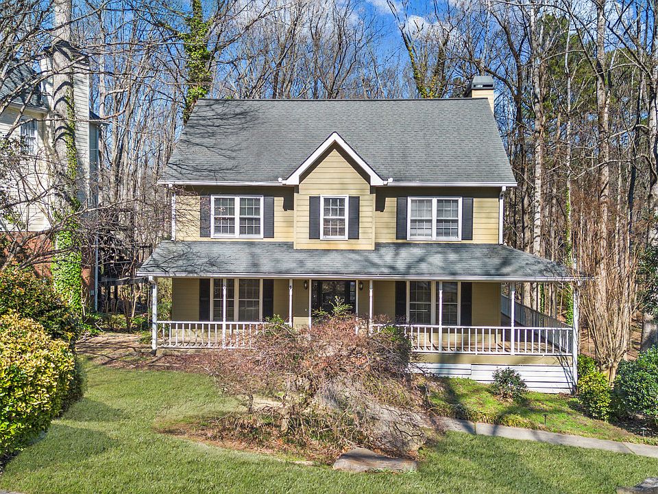 1st image of 812 Deep Lake Dr NW